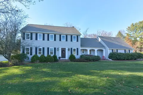 30 W Barn Rd, North Attleboro, MA 02760