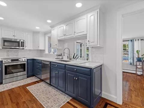 Kitchen - 39 Broad Meadow Rd, Needham, MA 02492 photo 3 of 5
