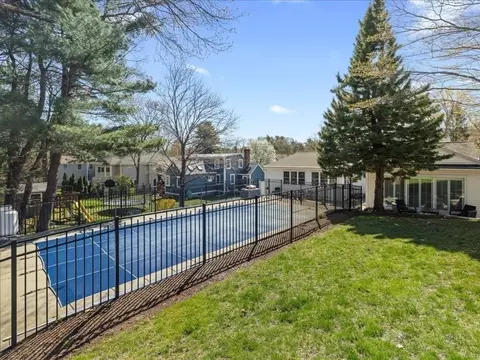 Exterior - 39 Broad Meadow Rd, Needham, MA 02492 photo 5 of 7