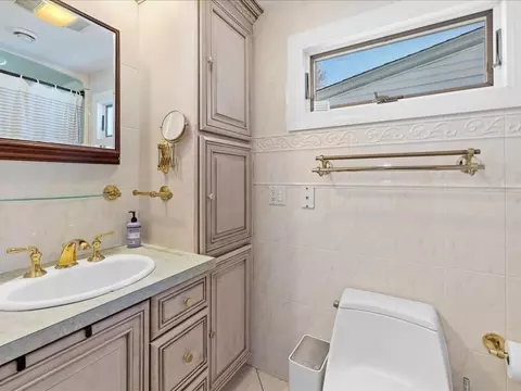 Bath - 39 Broad Meadow Rd, Needham, MA 02492 photo 1 of 2