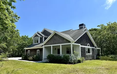 29 Bold Mdw, Edgartown, MA 02539