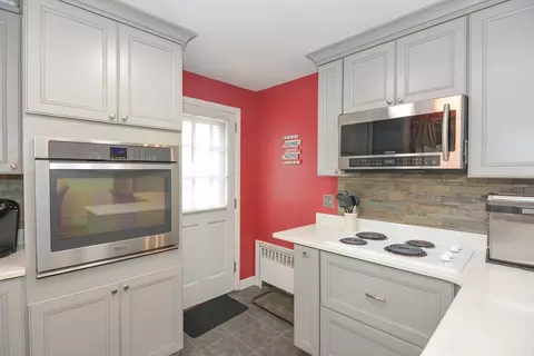 229 White St, Raynham, MA 02767 photo 6