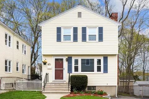 95 Sylvia St, Arlington, MA 02476