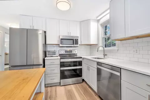 48 Warren Ave, Reading, MA 01867 photo 15