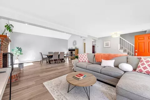 48 Warren Ave, Reading, MA 01867 photo 3