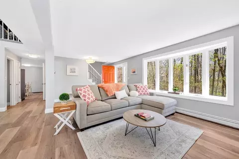 48 Warren Ave, Reading, MA 01867