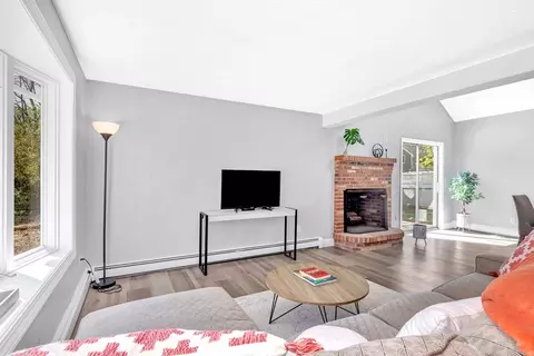48 Warren Ave, Reading, MA 01867 photo 11