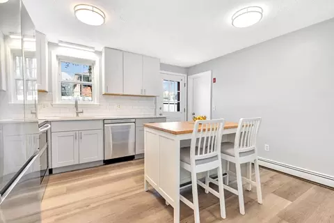 48 Warren Ave, Reading, MA 01867 photo 13