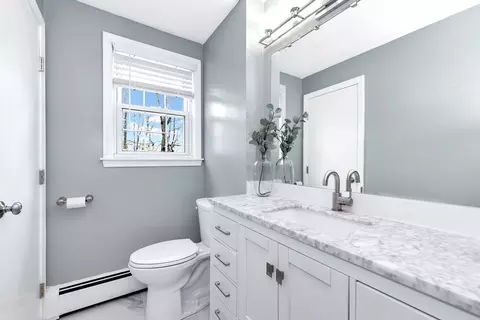 48 Warren Ave, Reading, MA 01867 photo 27