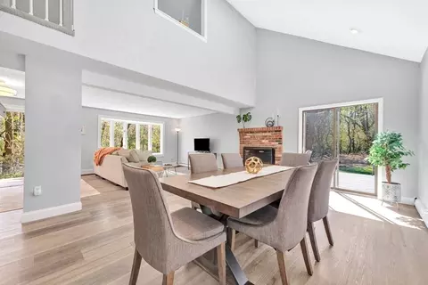 48 Warren Ave, Reading, MA 01867 photo 5