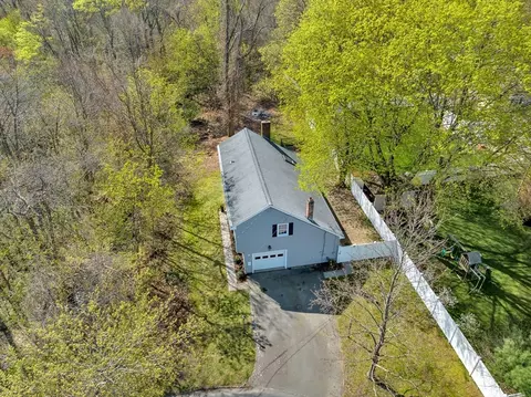 48 Warren Ave, Reading, MA 01867 photo 33