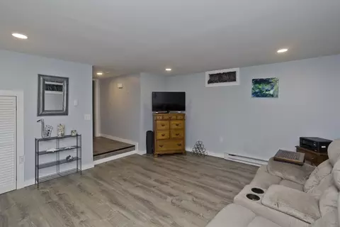 65 Mathieu, Chicopee, MA 01020 photo 23