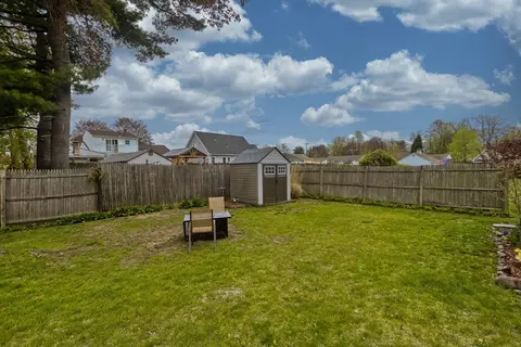 65 Mathieu, Chicopee, MA 01020 photo 4