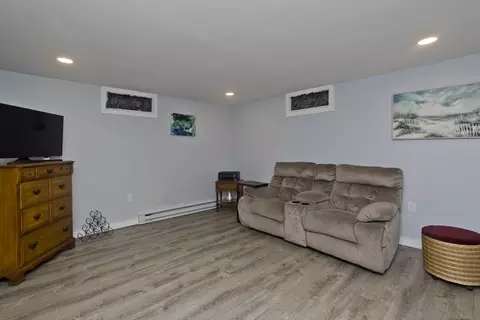 65 Mathieu, Chicopee, MA 01020 photo 20
