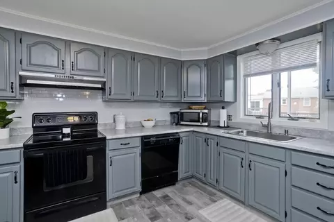 65 Mathieu, Chicopee, MA 01020 photo 5