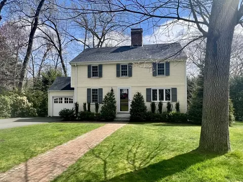24 Standish Rd, Wellesley, MA 02481