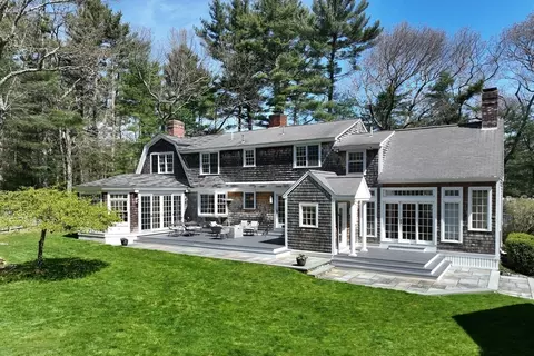 875 Tremont St, Duxbury, MA 02332