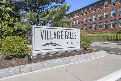 183 Oak St #206, Newton, MA 02464