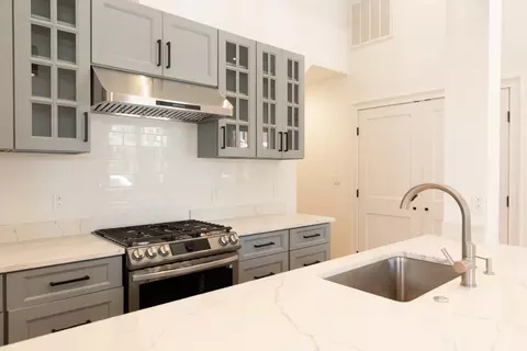 717 E 5th #717, Boston, MA 02127 photo 4