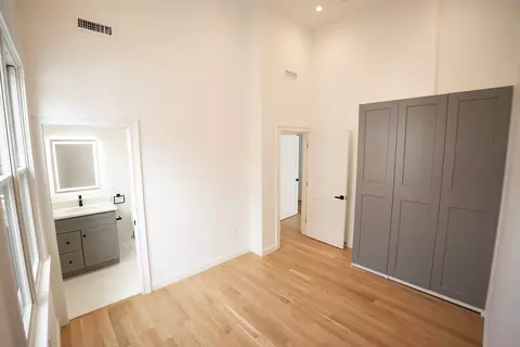 717 E 5th #717, Boston, MA 02127 photo 10