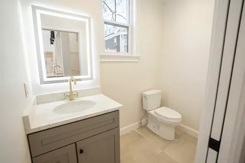 717 E 5th #717, Boston, MA 02127 photo 5