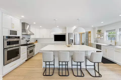62 Beaufort Ave, Needham, MA 02492 photo 13