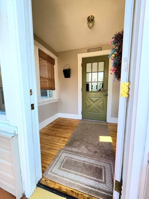 Exterior - 25 Watt Rd, Worcester, MA 01606 photo 5 of 15