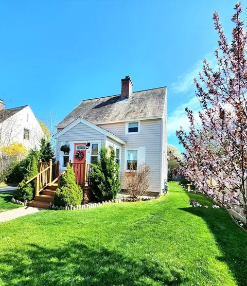 Exterior - 25 Watt Rd, Worcester, MA 01606 photo 2 of 15