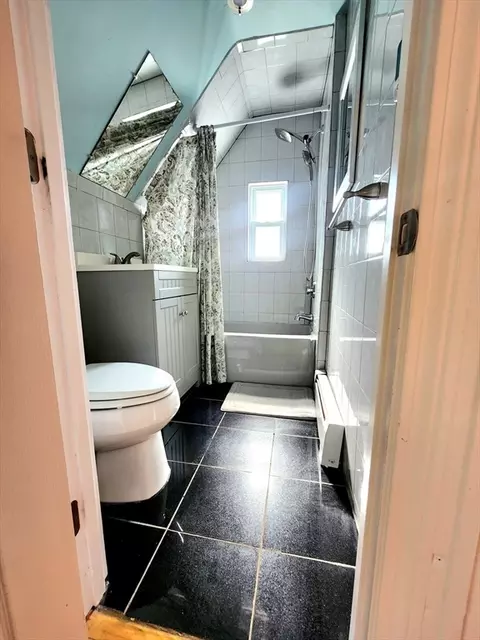 Bath - 25 Watt Rd, Worcester, MA 01606 photo 3 of 3