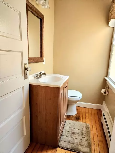 Bath - 25 Watt Rd, Worcester, MA 01606 photo 1 of 3