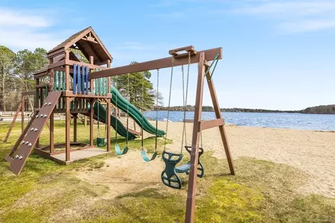 Other - 7 Hillside Ave, Mashpee, MA 02649 photo 8 of 9