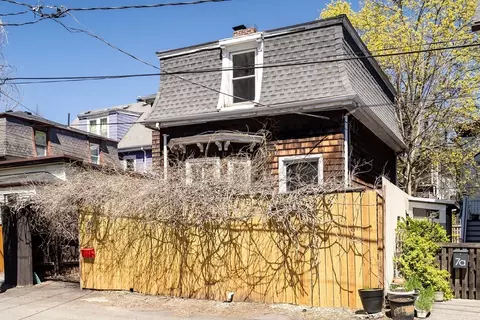 2 Ballord Pl, Cambridge, MA 02139