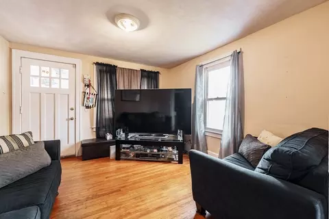 170 Eddy St, Springfield, MA 01104 photo 8