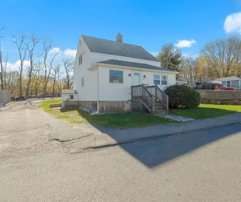 29 Dane St, Peabody, MA 01960