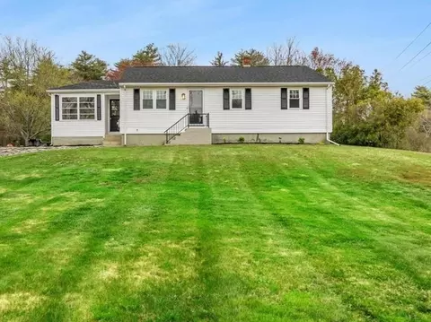 32 Warren St W, Raynham, MA 02767