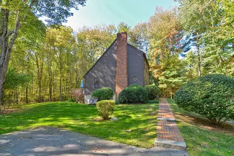 Exterior - 10 Walter Dr, Raynham, MA 02767 photo 11 of 12