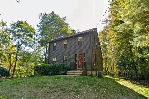 Exterior - 10 Walter Dr, Raynham, MA 02767 photo 8 of 12