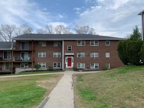 249 Boston Post Rd E #4, Marlborough, MA 01752