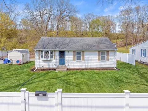 273 Common St, Braintree, MA 02184