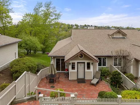 115 Algonquin Rd #115, Chestnut Hill, MA 02467