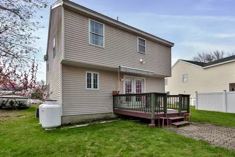 123 Everett St, Lawrence, MA 01843 photo 3