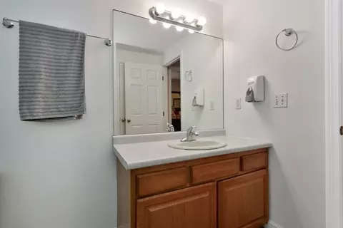 123 Everett St, Lawrence, MA 01843 photo 33