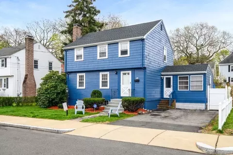19 Huntley St, Malden, MA 02148