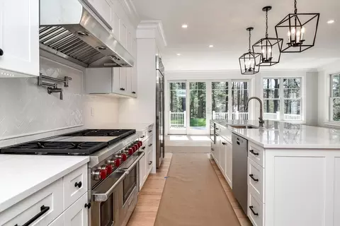 Kitchen - 1 Perry Ln, Dover, MA 02030 photo 4 of 4