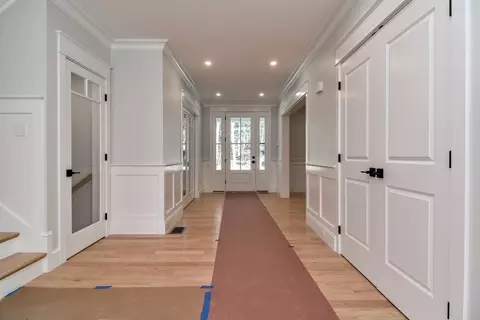 Entry Way - 1 Perry Ln, Dover, MA 02030 photo 1 of 6