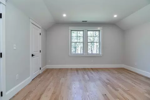 Bedroom - 1 Perry Ln, Dover, MA 02030 photo 4 of 5