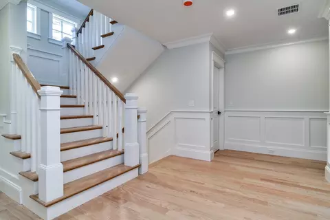 Entry Way - 1 Perry Ln, Dover, MA 02030 photo 4 of 6