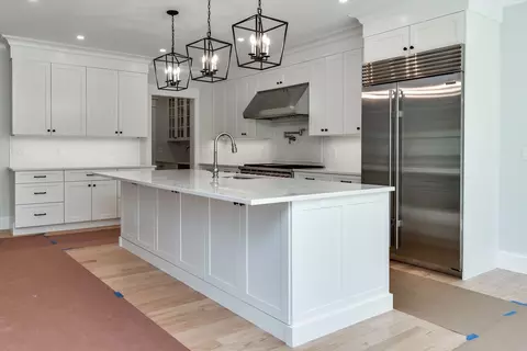 Kitchen - 1 Perry Ln, Dover, MA 02030 photo 3 of 4