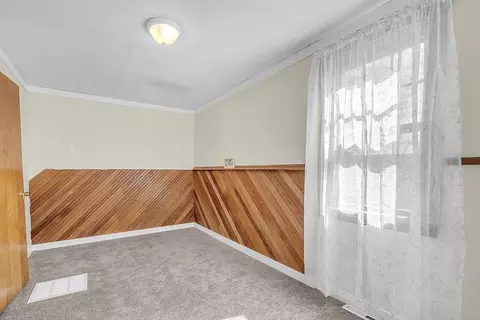 32 Ledge Ave, Spencer, MA 01562 photo 8