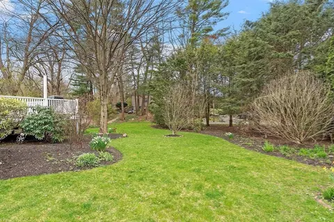 Exterior - 80 Boyles St, Beverly, MA 01915 photo 11 of 12